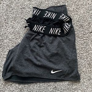 Nike shorts 💕
